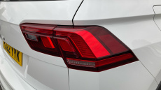 Volkswagen Tiguan 2.0 TDI R-Line 5dr DSG Diesel Estate